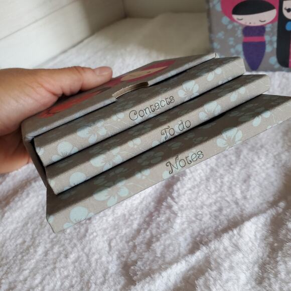 Kishi Kishi Paperchase Set - Picture 3 of 7